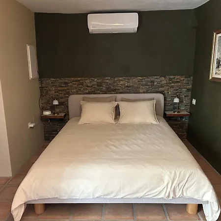 Rustiq Apartament *